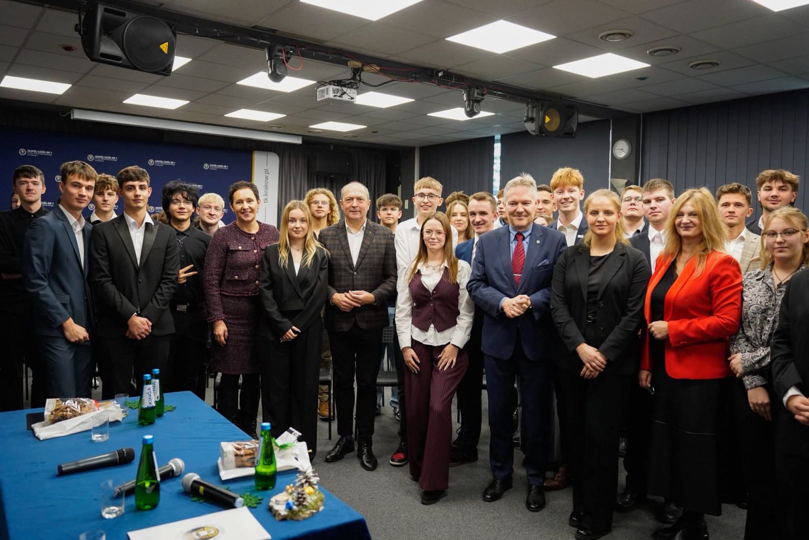 Uczestnicy okrągłego stołu uczniowskiego
