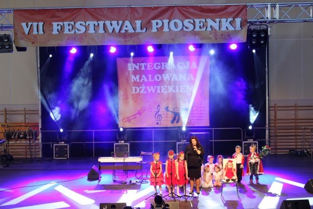 Festiwal Piosenki Integracja Malowana Dźwiękiem 9