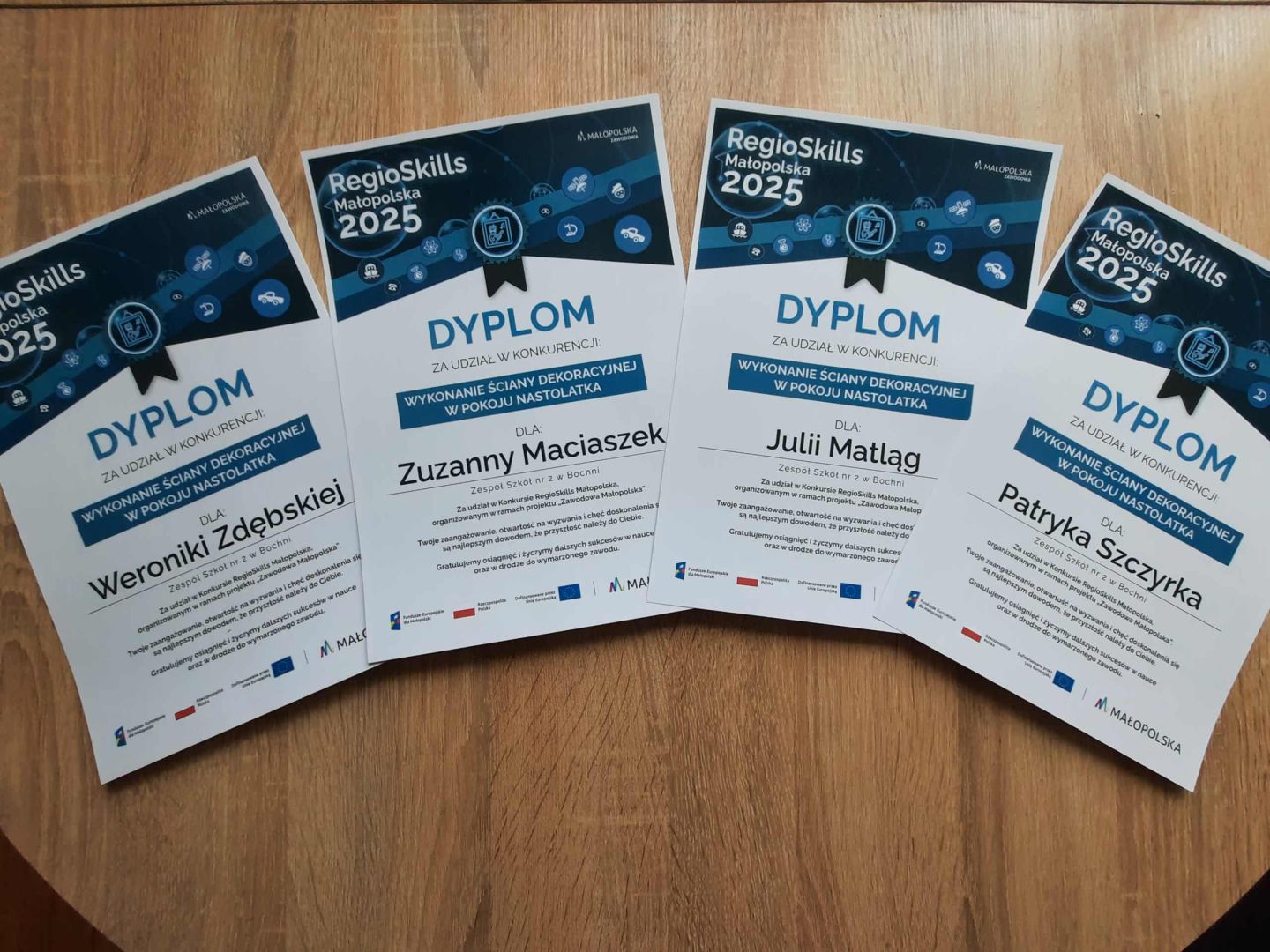 Dyplomy dla uczestników