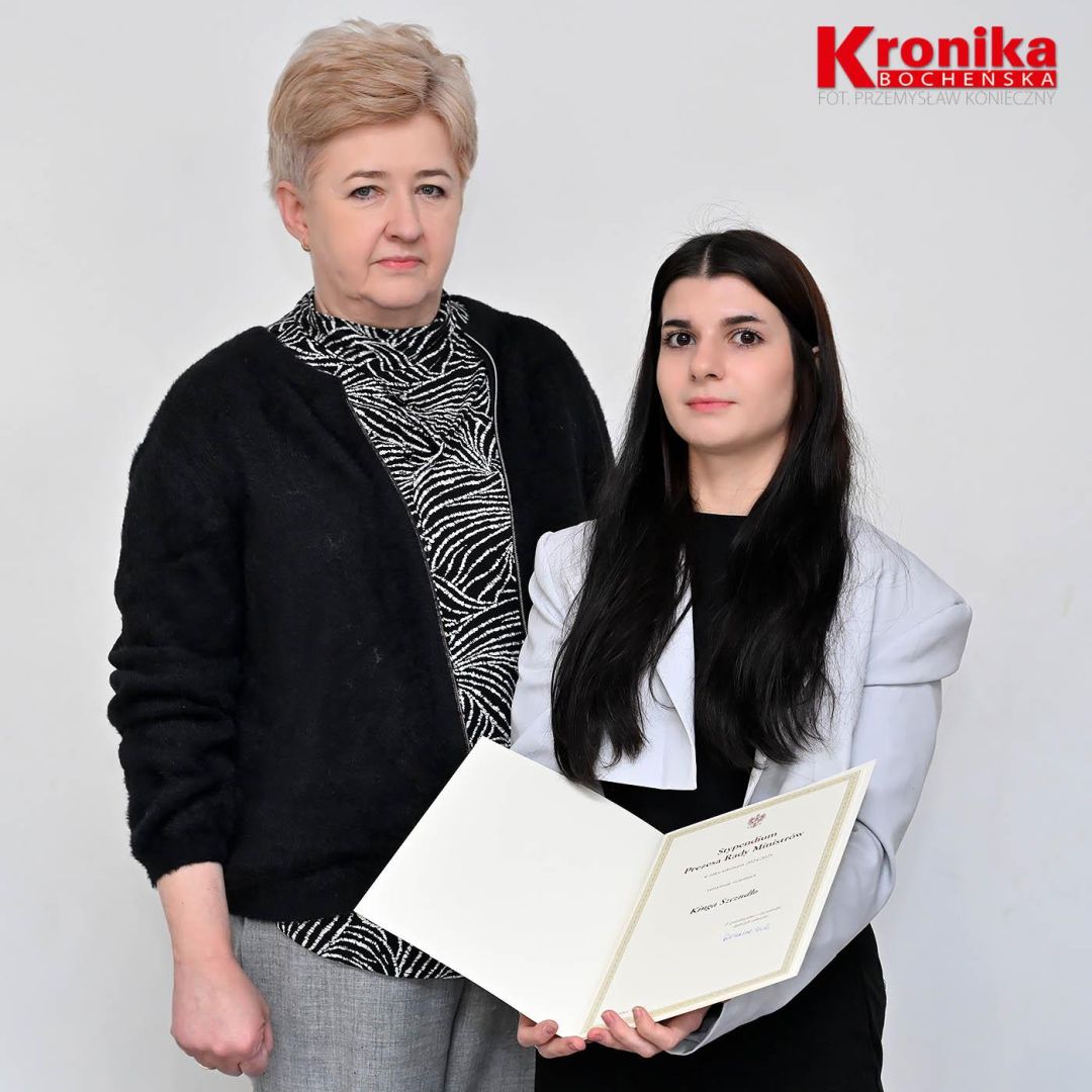Pani Dyrektor Szkoły ze stypendystką
