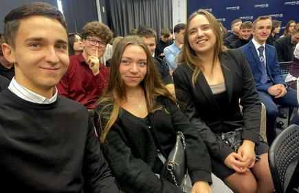 Reprezentacja szkoły na obradach okrągłego stołu