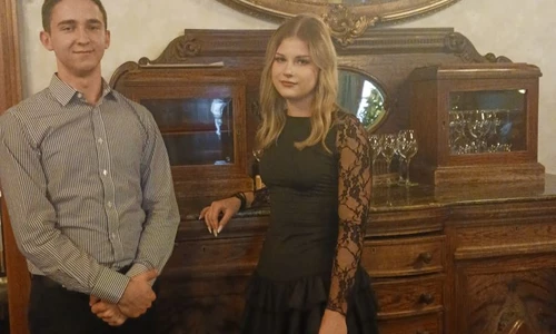 uczniowie w restauracji Wierzynek