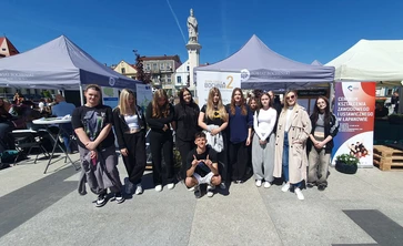 Uczniowie szkoły w trakcie ekopikniku
