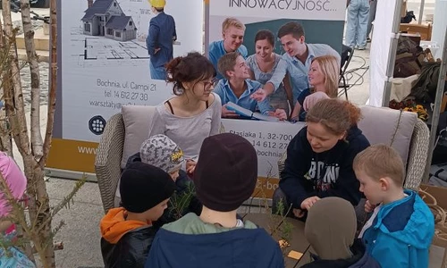 Stoisko szkoły na pikniku ekologicznym