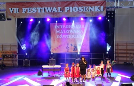 Festiwal Piosenki Integracja Malowana Dźwiękiem 9