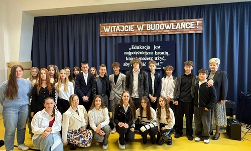 uczniowie klas pierwszych