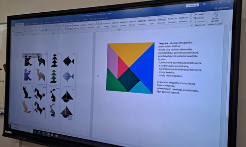 Uczniowie w trakcie festiwalu zawod&oacute;w