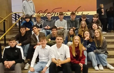 Zdjęcie grupowe uczniów